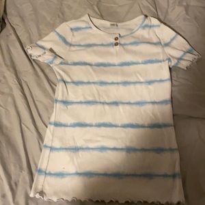 White blue stripe shirt
